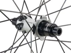 Dt-swiss Set De Roues PR 1600 SPLINE 32 Disc Center Lock 28" 13 Dt-swiss Set De Roues PR 1600 SPLINE 32 Disc Center Lock 28" -Vélos Accessoires Boutique 475945